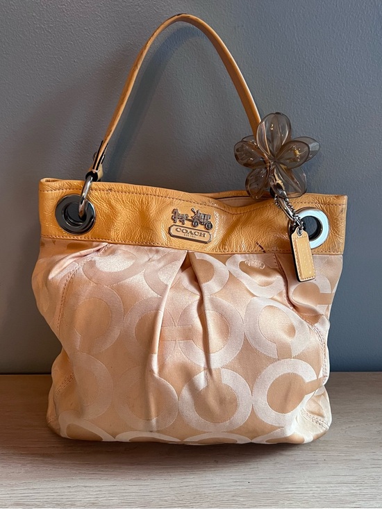 Coach Handbags - Coach Ashley Op Art Shoulder Bag